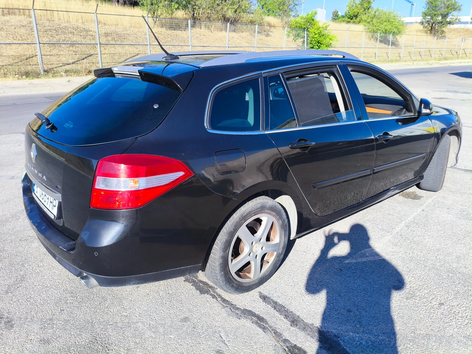 Renault Laguna 3, снимка 3 - Автомобили и джипове - 55508909