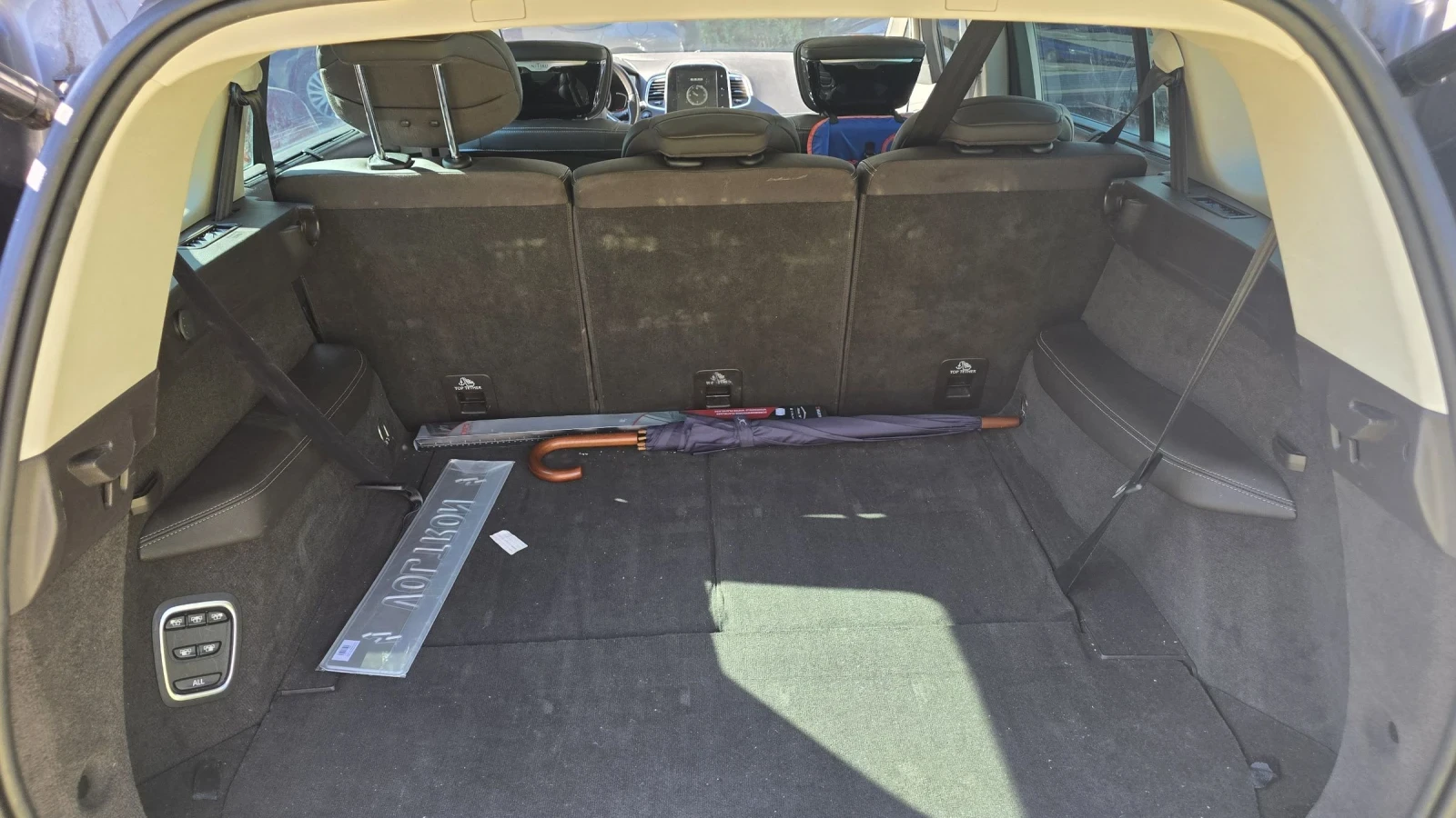 Renault Espace V Initiale Paris 1.6dci, снимка 12 - Автомобили и джипове - 55577619