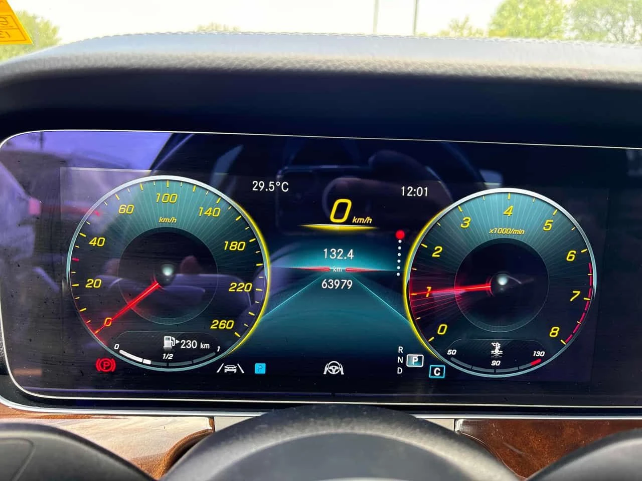Mercedes-Benz E 350 * ЛИЦЕНЗИРАН ДИЛЪР * CARFAX, снимка 8 - Автомобили и джипове - 55593325
