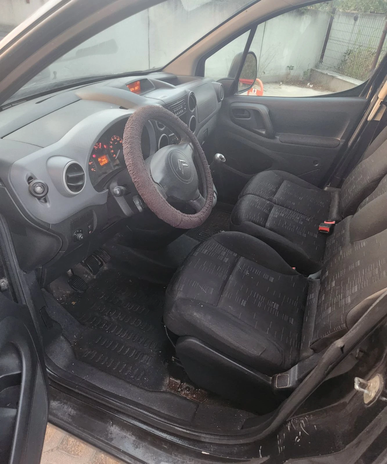 Citroen Berlingo 1.6HDI 90hp Clima-TOP, снимка 14 - Автомобили и джипове - 55894751