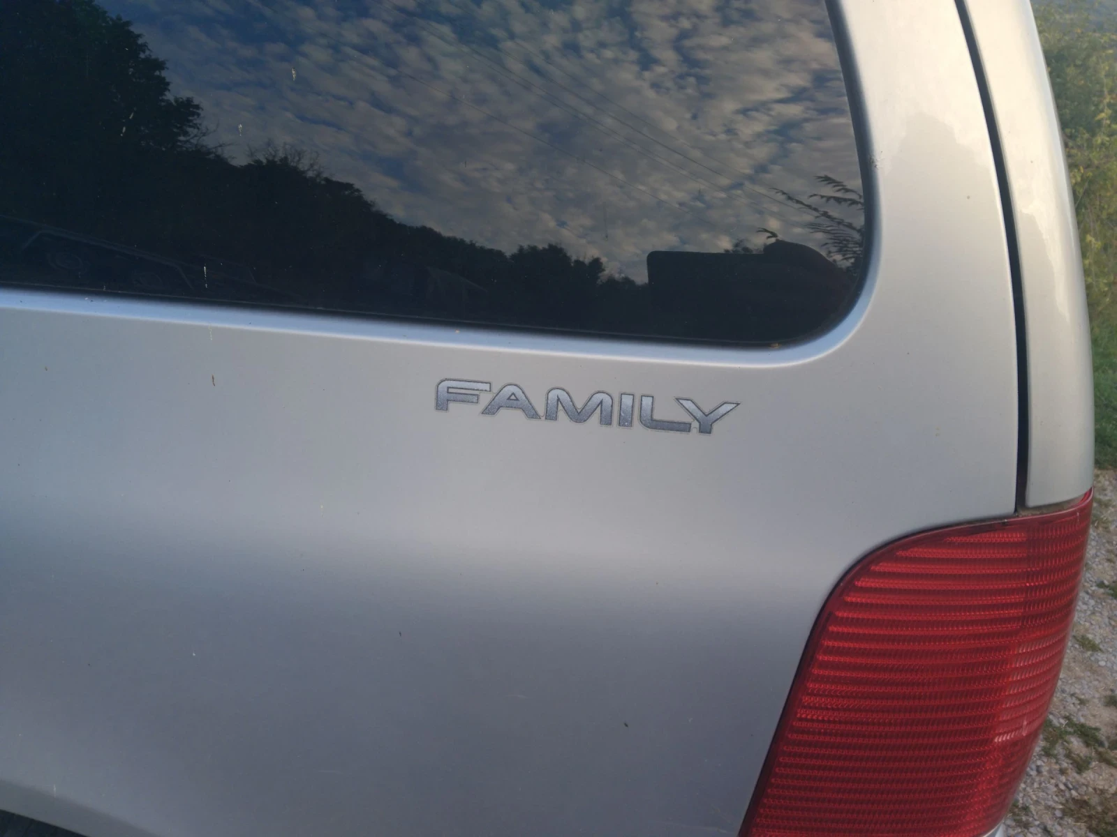 VW Sharan 1.9tdi, снимка 3 - Автомобили и джипове - 56226339