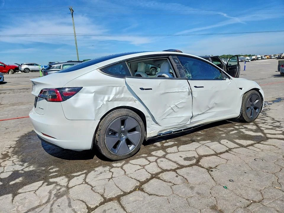 Tesla Model 3 Long Range/ Застраховател / Carfax, снимка 3 - Автомобили и джипове - 56234708