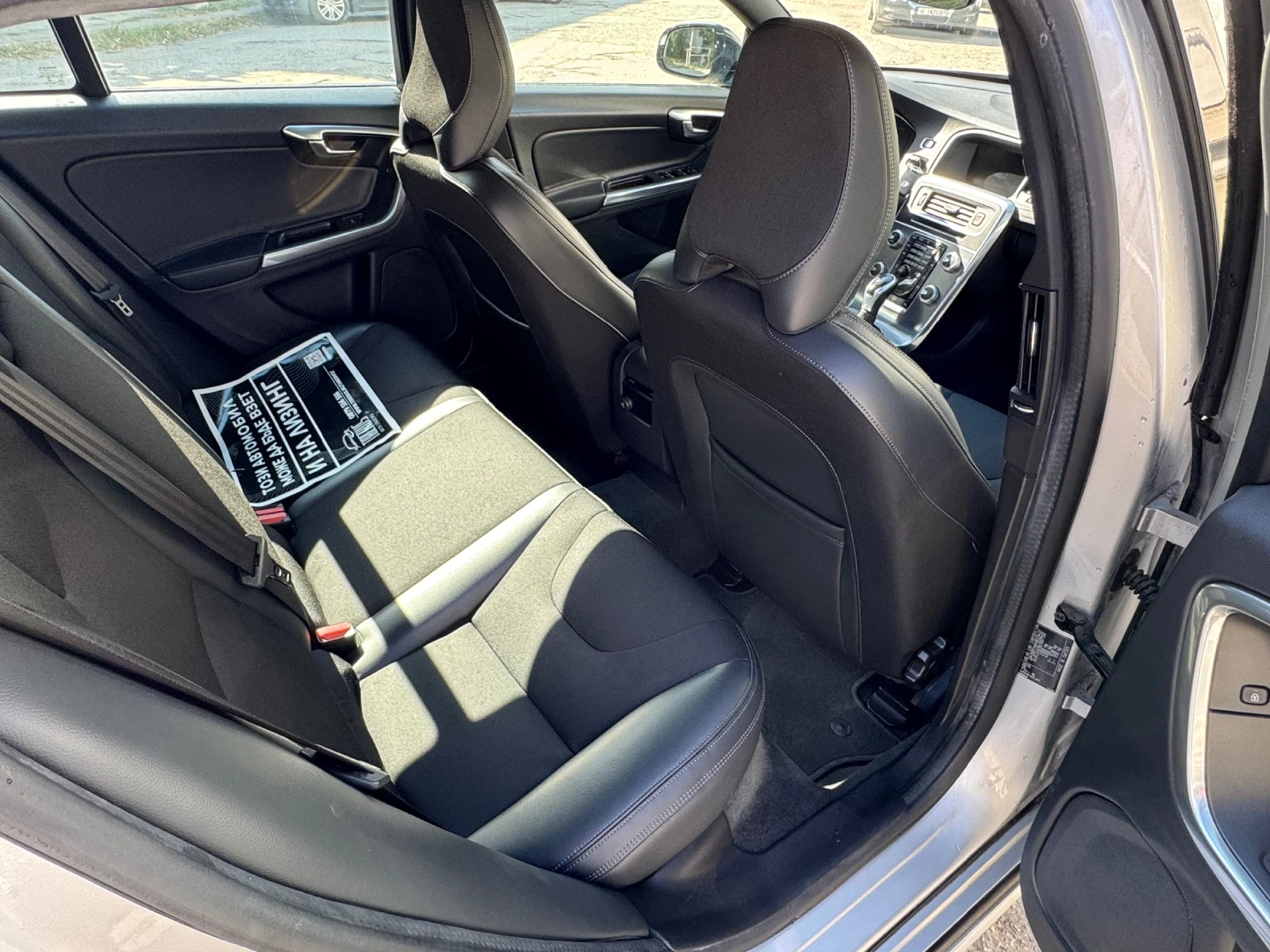 Volvo V60 Cross Country, снимка 11 - Автомобили и джипове - 56308224