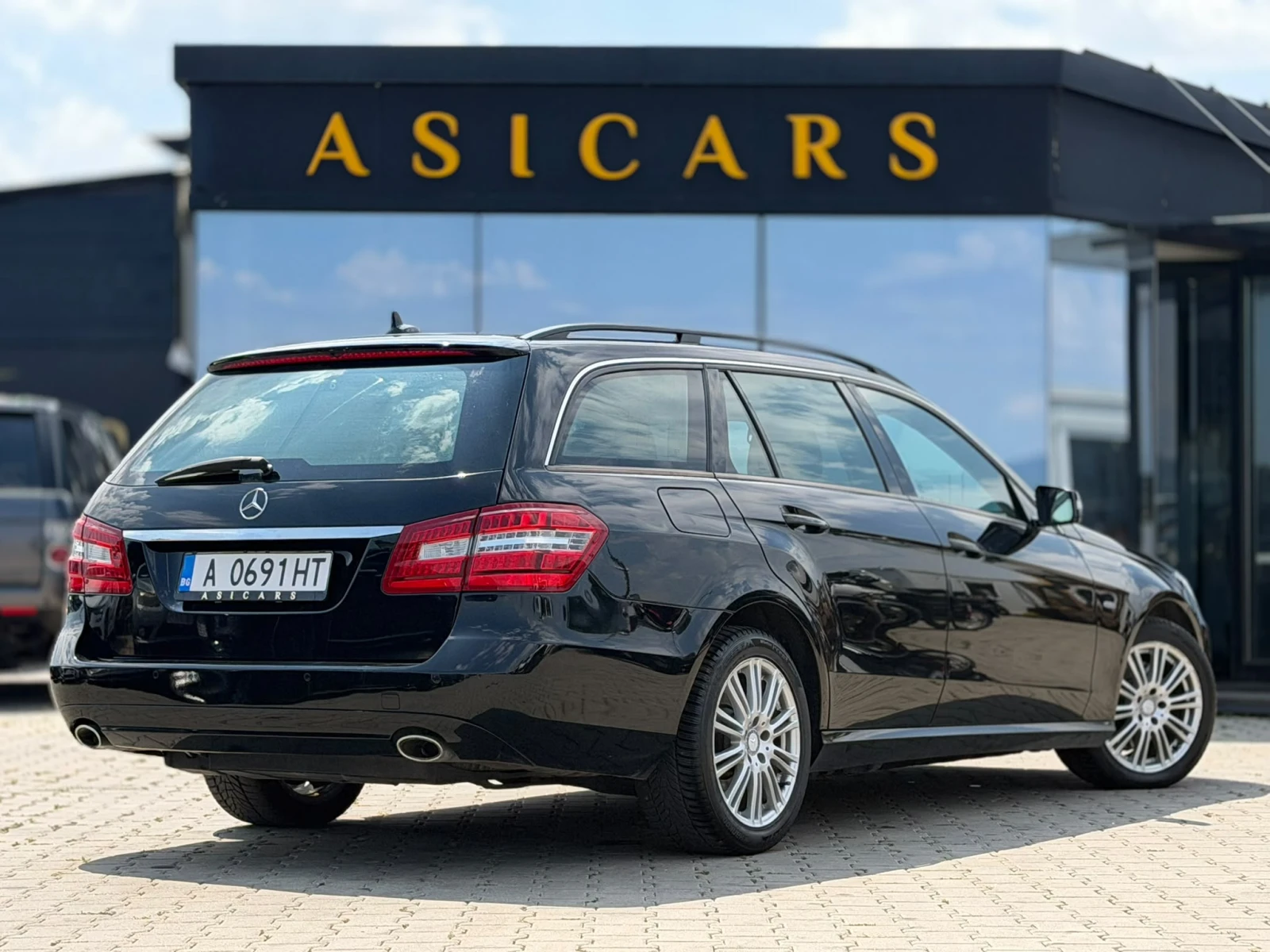 Mercedes-Benz E 350 / 3.0D / 265HP / 4MATIC / CARPLAY / | Mobile.bg � ����������� 5