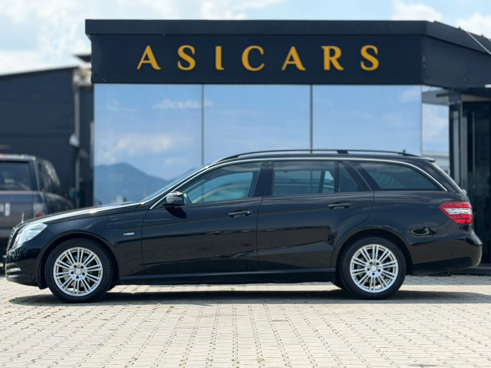 Mercedes-Benz E 350 / 3.0D / 265HP / 4MATIC / CARPLAY / | Mobile.bg � ����������� 2