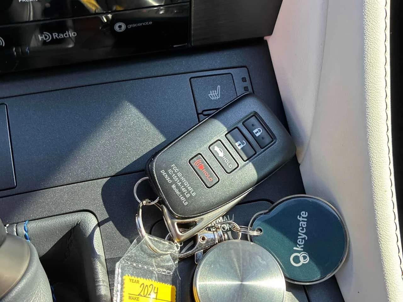 Lexus RC F * Auto * CARFAX * ����� �� ����������� | Mobile.bg � ����������� 15