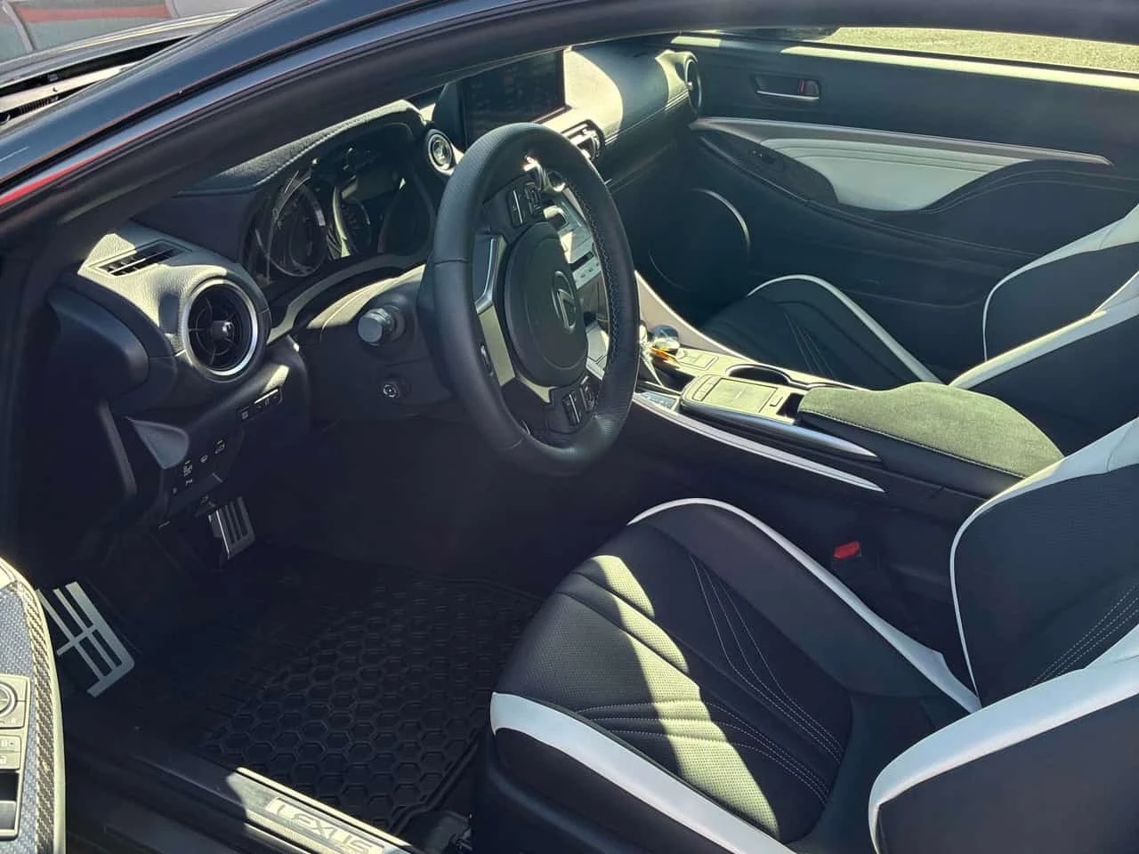 Lexus RC F * Auto * CARFAX * ����� �� ����������� | Mobile.bg � ����������� 5