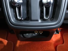 Volvo XC40 T4 R-Design, снимка 17
