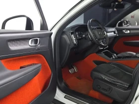 Volvo XC40 T4 R-Design, снимка 9