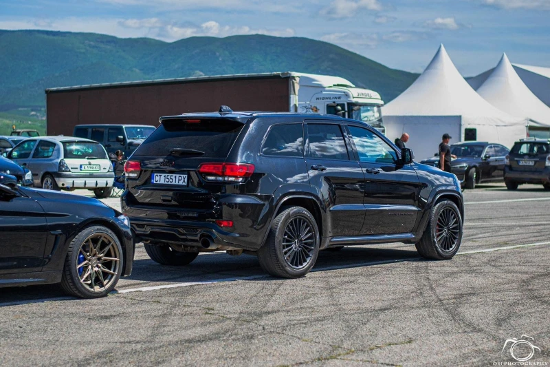 Jeep Grand cherokee SRT, снимка 3 - Автомобили и джипове - 47870280