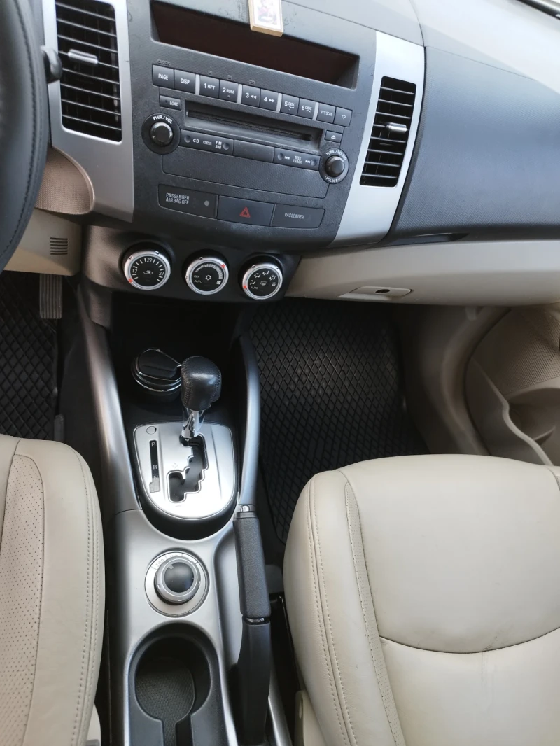 Citroen C-Crosser, снимка 4 - Автомобили и джипове - 51385040