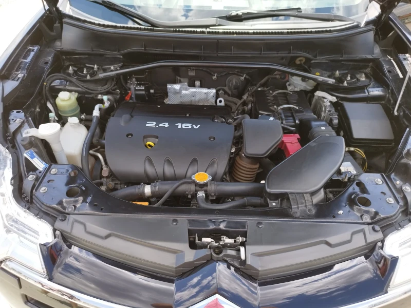 Citroen C-Crosser, снимка 12 - Автомобили и джипове - 51385040