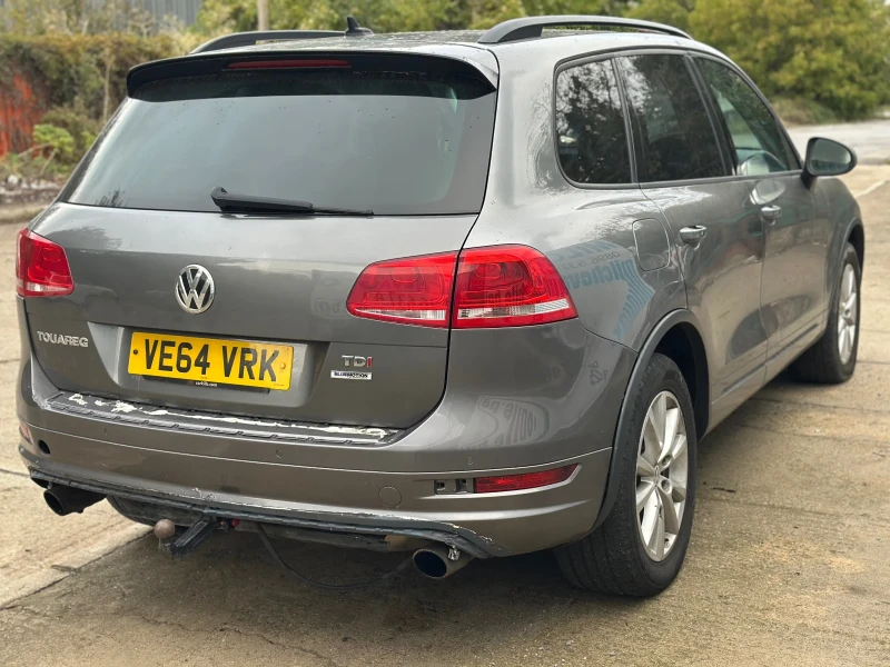 VW Touareg 3.0tdi 240, снимка 3 - Автомобили и джипове - 51994063