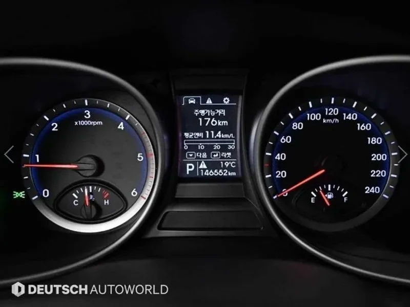 Hyundai Santa fe 2.0, снимка 8 - Автомобили и джипове - 54256812