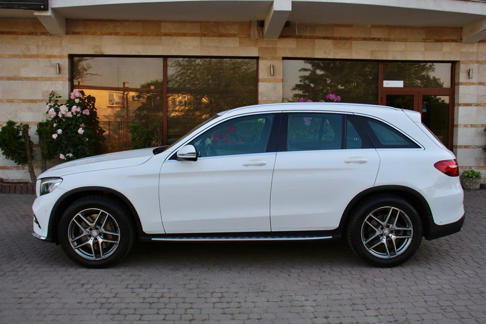 Mercedes-Benz GLC 250  - изображение 6