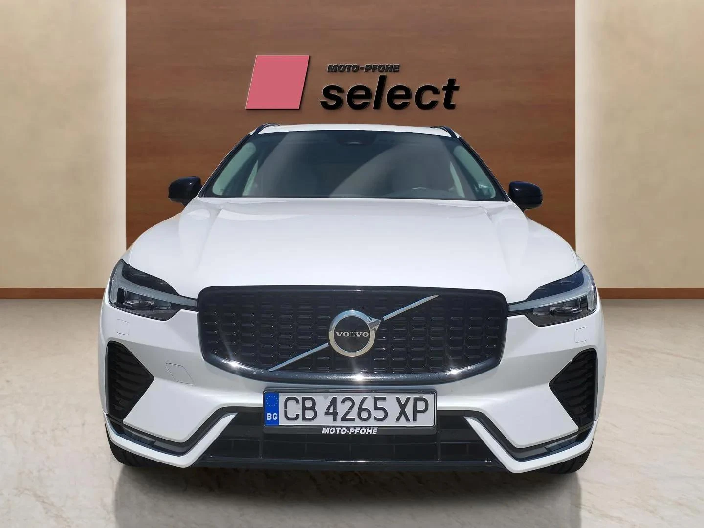 Volvo XC60 2.0 B5 - изображение 2
