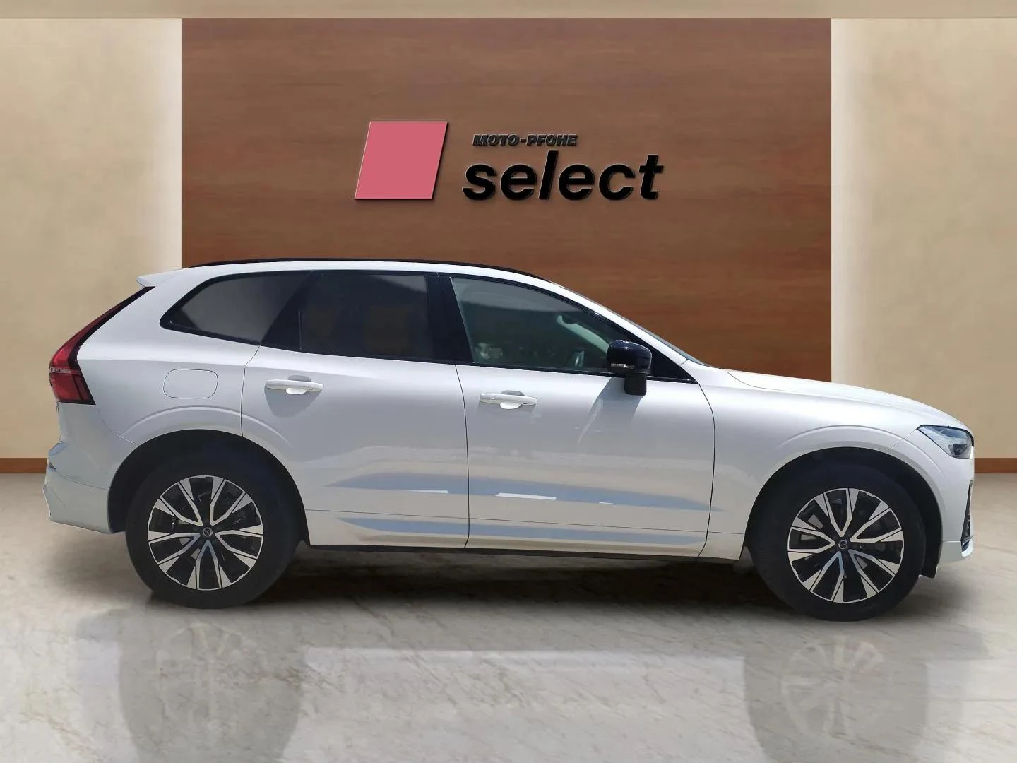 Volvo XC60 2.0 B5 - изображение 4