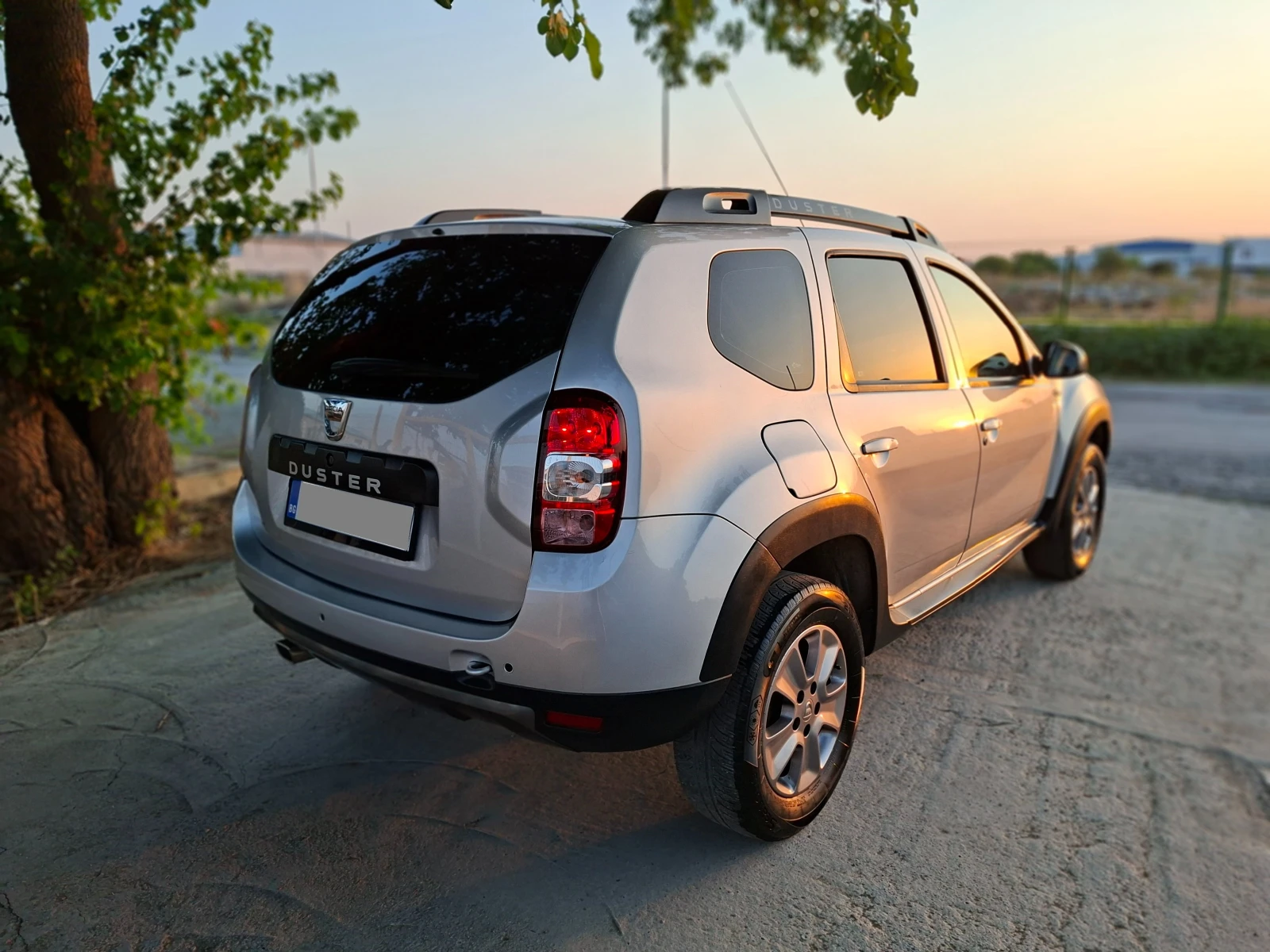 Dacia Duster 1.6 16V Газ - изображение 4
