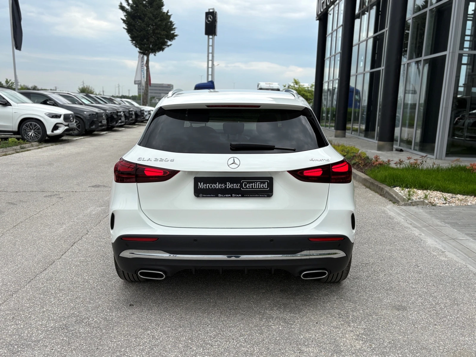 Mercedes-Benz GLA 220 d 4MATIC, снимка 5 - Автомобили и джипове - 53369554
