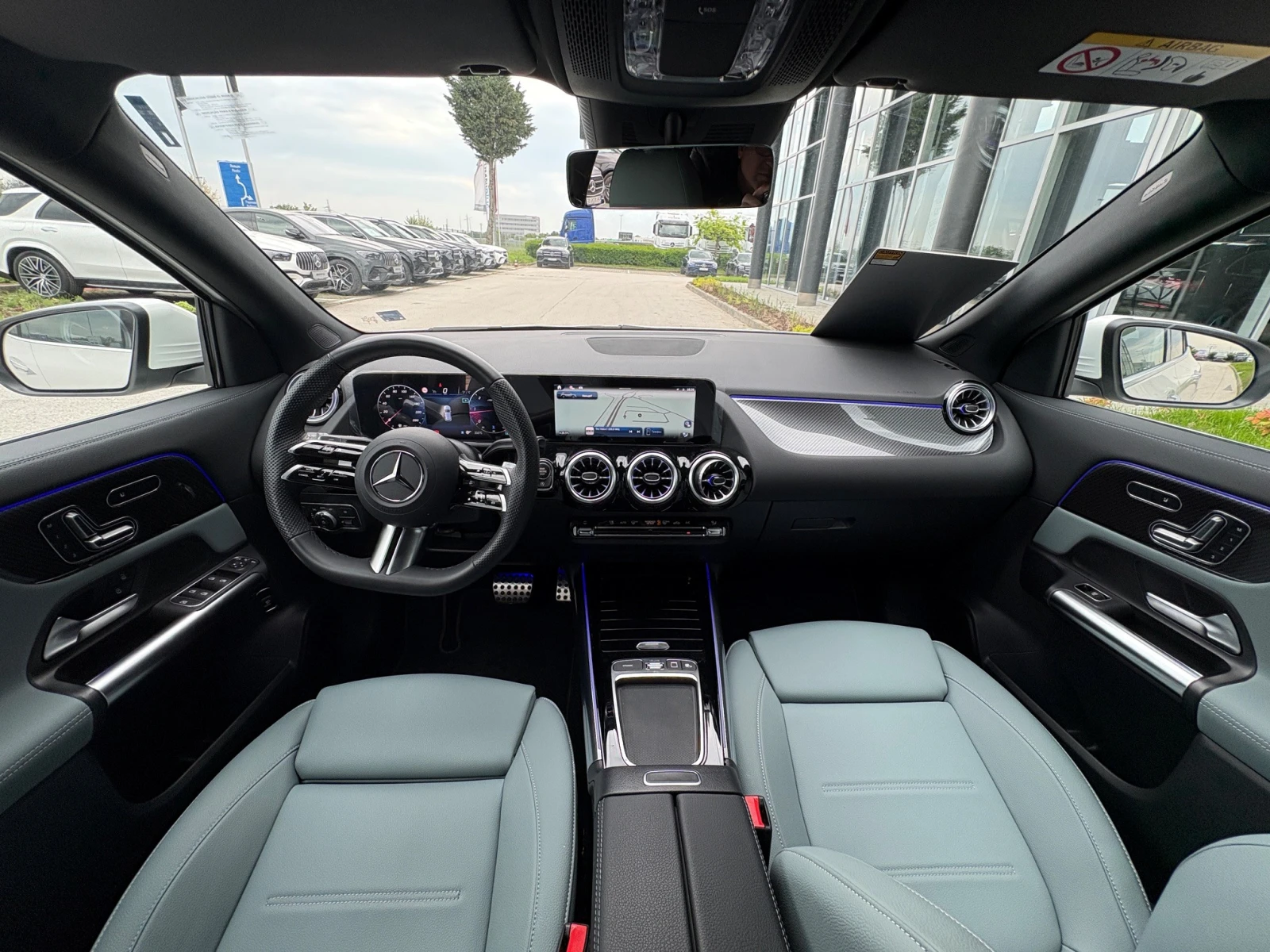 Mercedes-Benz GLA 220 d 4MATIC, снимка 8 - Автомобили и джипове - 53369554