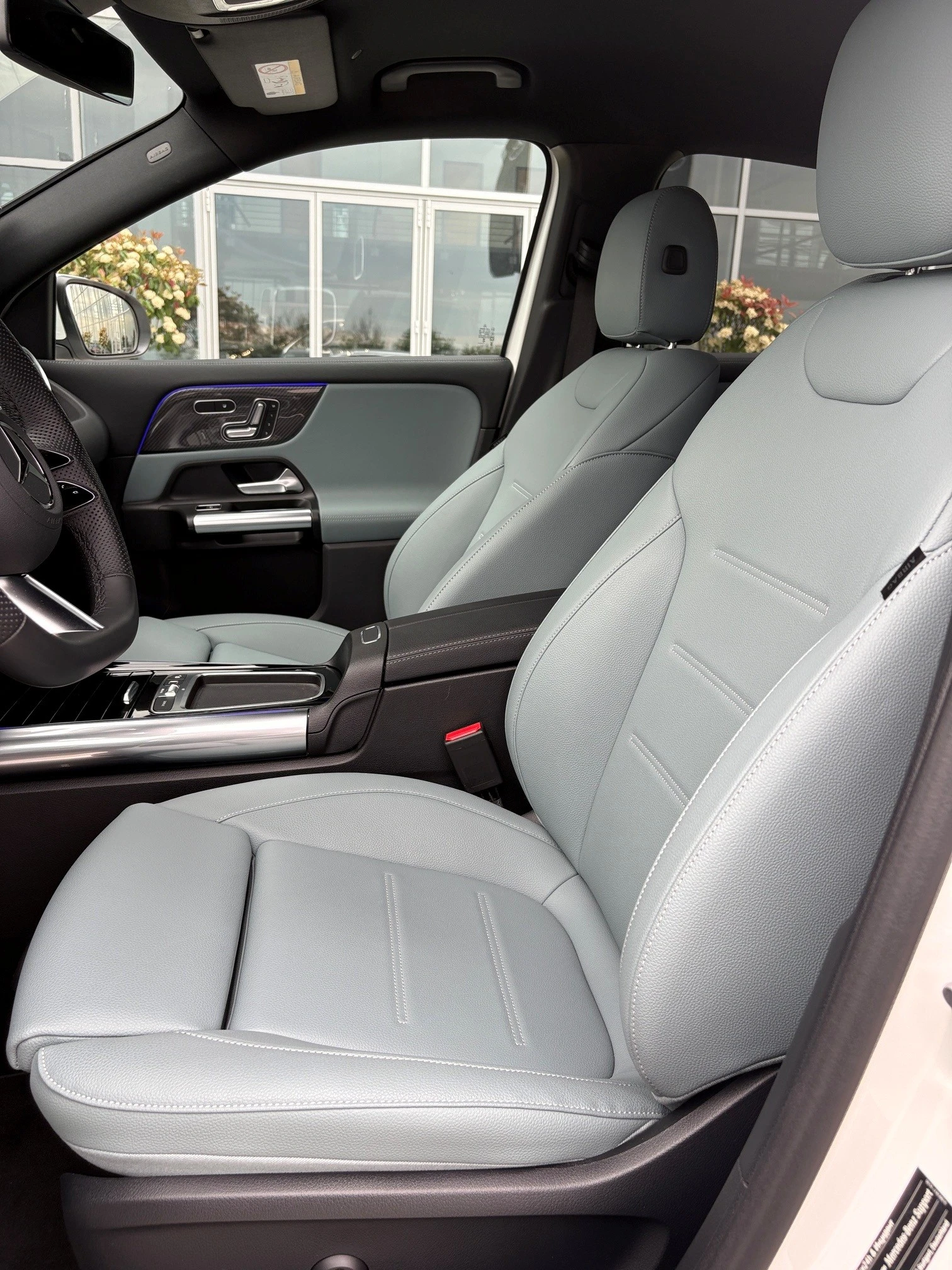 Mercedes-Benz GLA 220 d 4MATIC, снимка 11 - Автомобили и джипове - 53369554