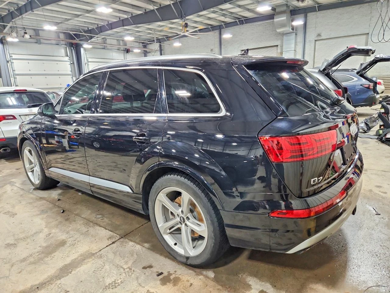 Audi Q7 PRESTIGE / МАСАЖ / ПОДГРЕВИ / ОБДУХВАНЕ / ПАНОРАМА - изображение 6