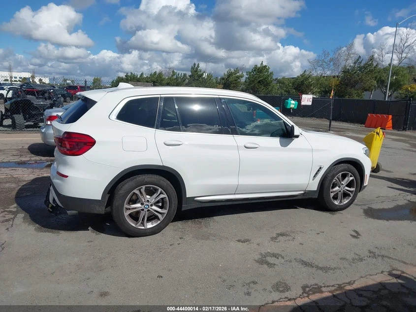 BMW X3 2.0l Sdrive30I, снимка 13 - Автомобили и джипове - 53955875