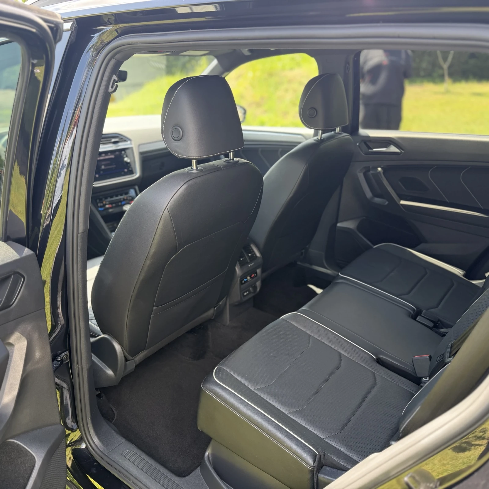 VW Tiguan R-line* AllSpace* 2.0, снимка 14 - Автомобили и джипове - 54604368