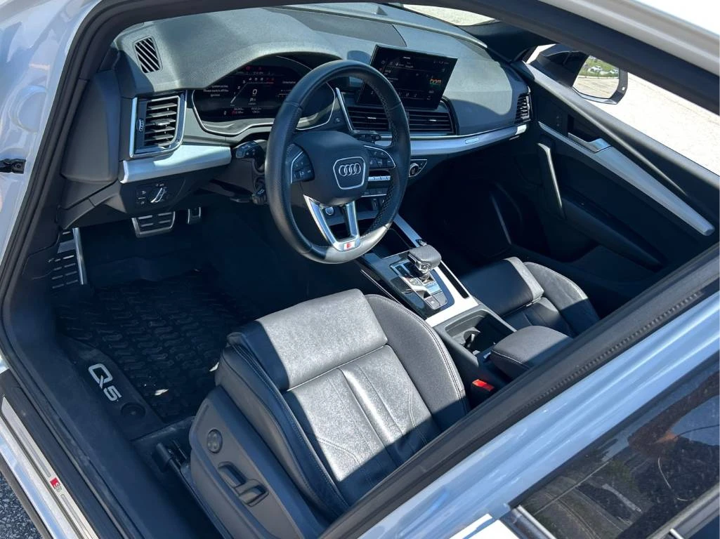 Audi Q5 | DISTRONIC | 360 | ПАНОРАМА | CARFAX | , снимка 8 - Автомобили и джипове - 54736389