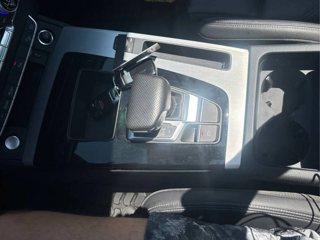 Audi Q5 | DISTRONIC | 360 | ПАНОРАМА | CARFAX | , снимка 12 - Автомобили и джипове - 54736389
