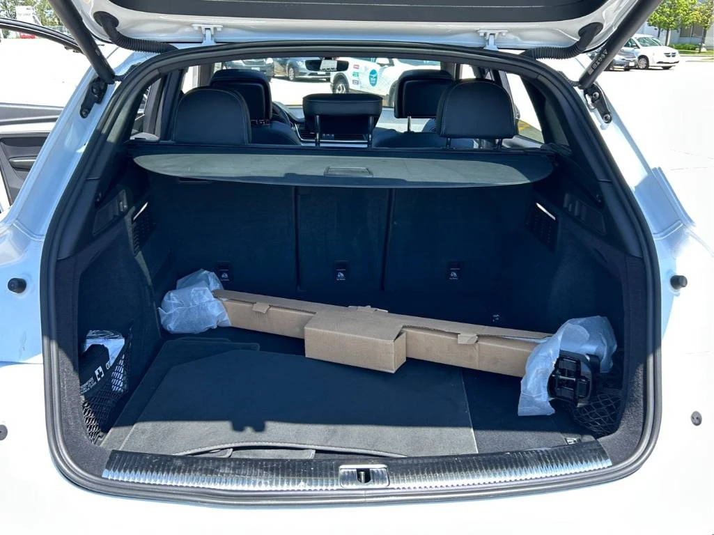 Audi Q5 | DISTRONIC | 360 | ПАНОРАМА | CARFAX | , снимка 10 - Автомобили и джипове - 54736389