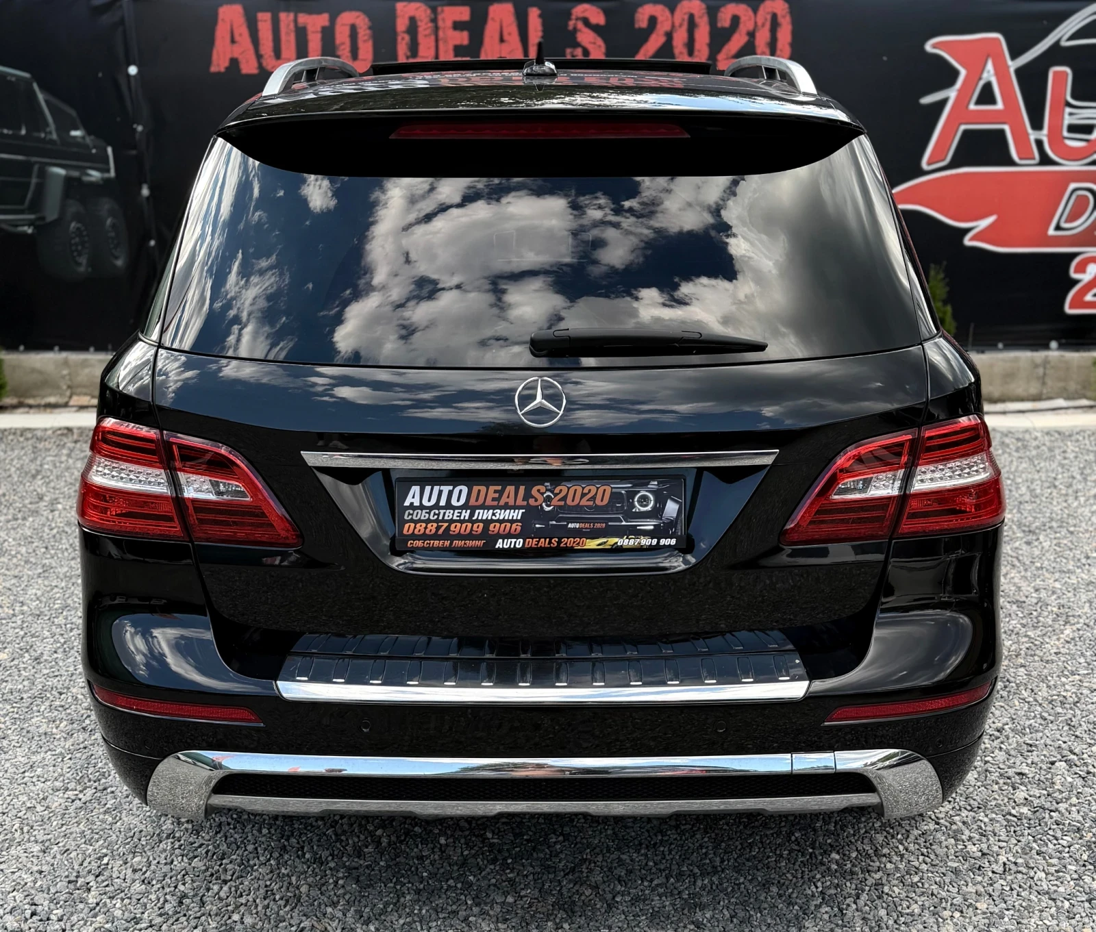Mercedes-Benz ML 350 AMG EDITION| PANO| LED| CAMERA| TOP| ЛИЗИНГ, снимка 7 - Автомобили и джипове - 54921038
