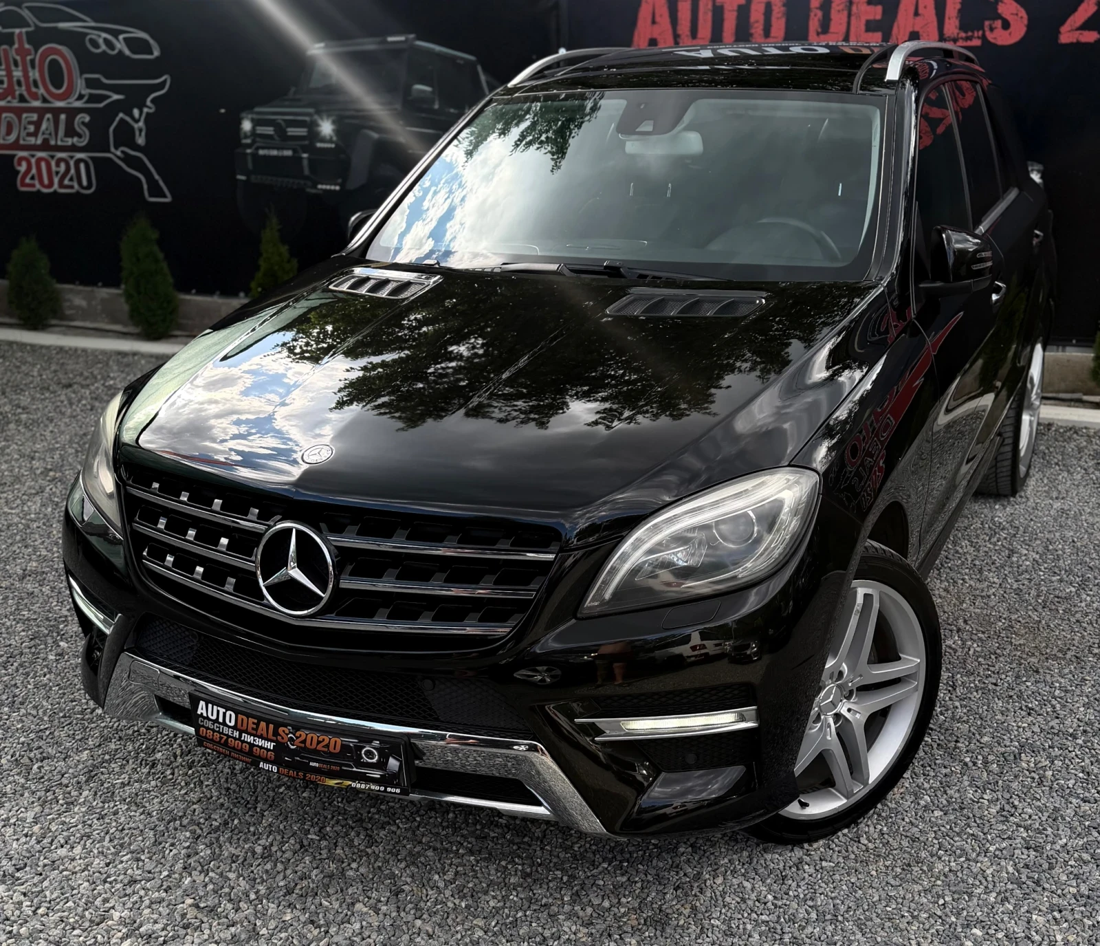 Mercedes-Benz ML 350 AMG EDITION| PANO| LED| CAMERA| TOP| ЛИЗИНГ, снимка 2 - Автомобили и джипове - 54921038