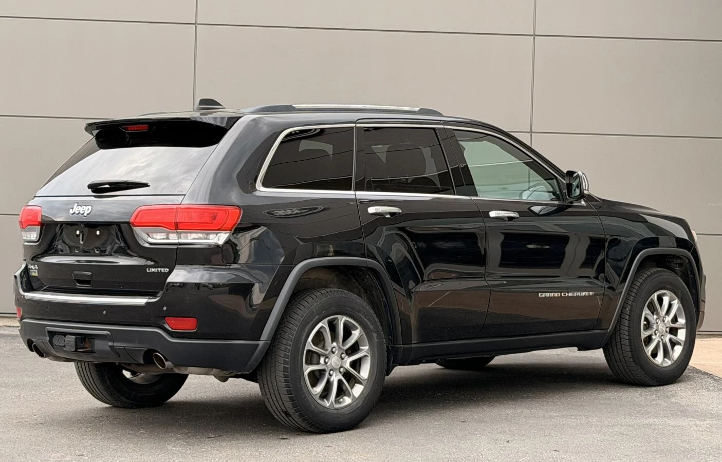 Jeep Grand cherokee Limited 4WD* КОЖА* ПАНОРАМА* ПОДГРЕВ* НАВИ* BT* KE, снимка 6 - Автомобили и джипове - 55436924