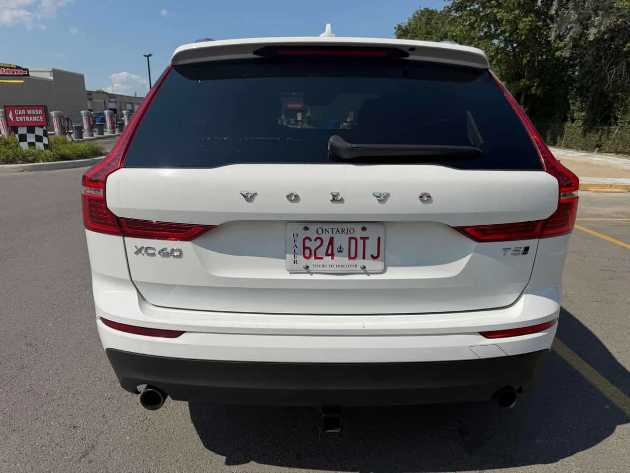 Volvo XC60 * Momentum * CARFAX * БЕЗ ПЪРВОНАЧАЛНА ВНОСКА, снимка 4 - Автомобили и джипове - 55670485
