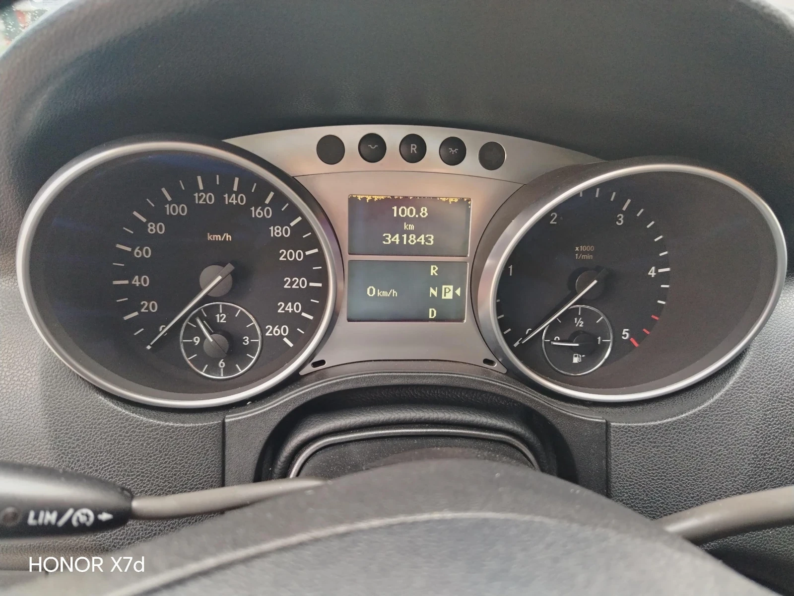 Mercedes-Benz ML 320, снимка 5 - Автомобили и джипове - 56666344