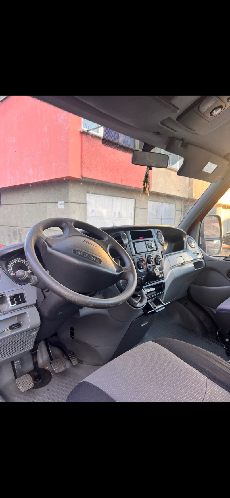 Iveco Daily, снимка 6 - Бусове и автобуси - 46690508