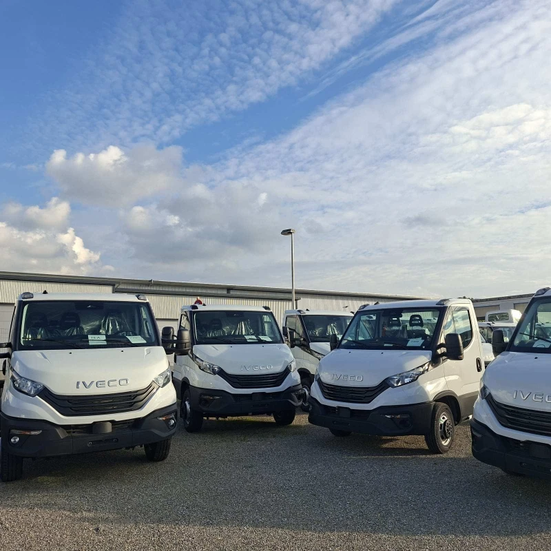 Iveco Daily ЧИСТО НОВИ/ШАСИ/ГАРАНЦИЯ/МЕЖДУОСИЕ 4.10 И 3.75