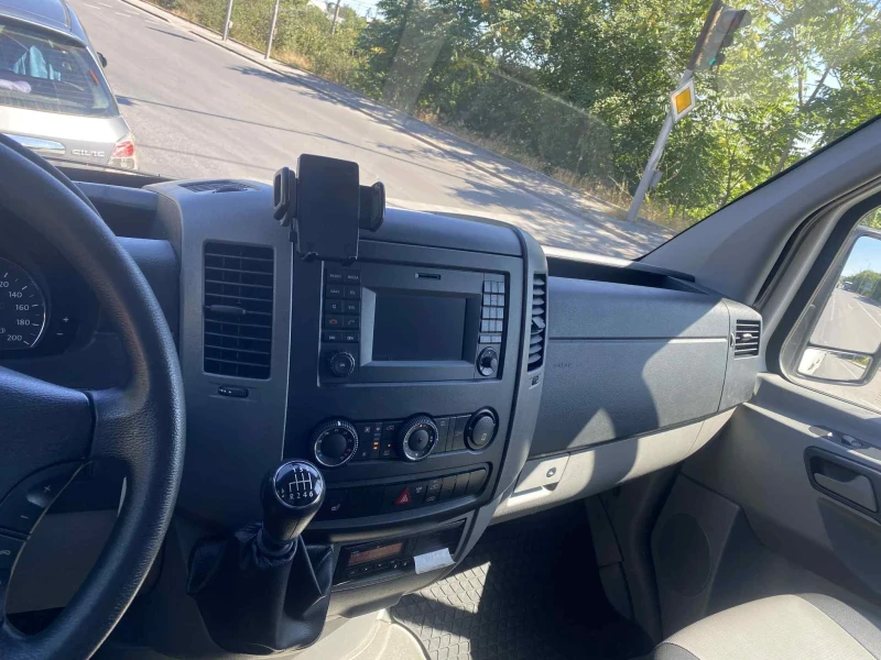 VW Crafter, снимка 6 - Бусове и автобуси - 52831692