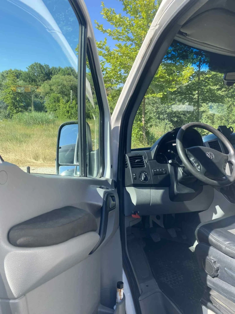 VW Crafter, снимка 4 - Бусове и автобуси - 52831692