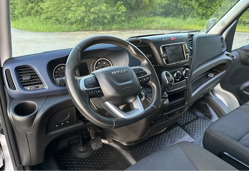 Iveco 35S18 3.0L* HI-MATIC* * 4.40m* LED* . | Mobile.bg   11