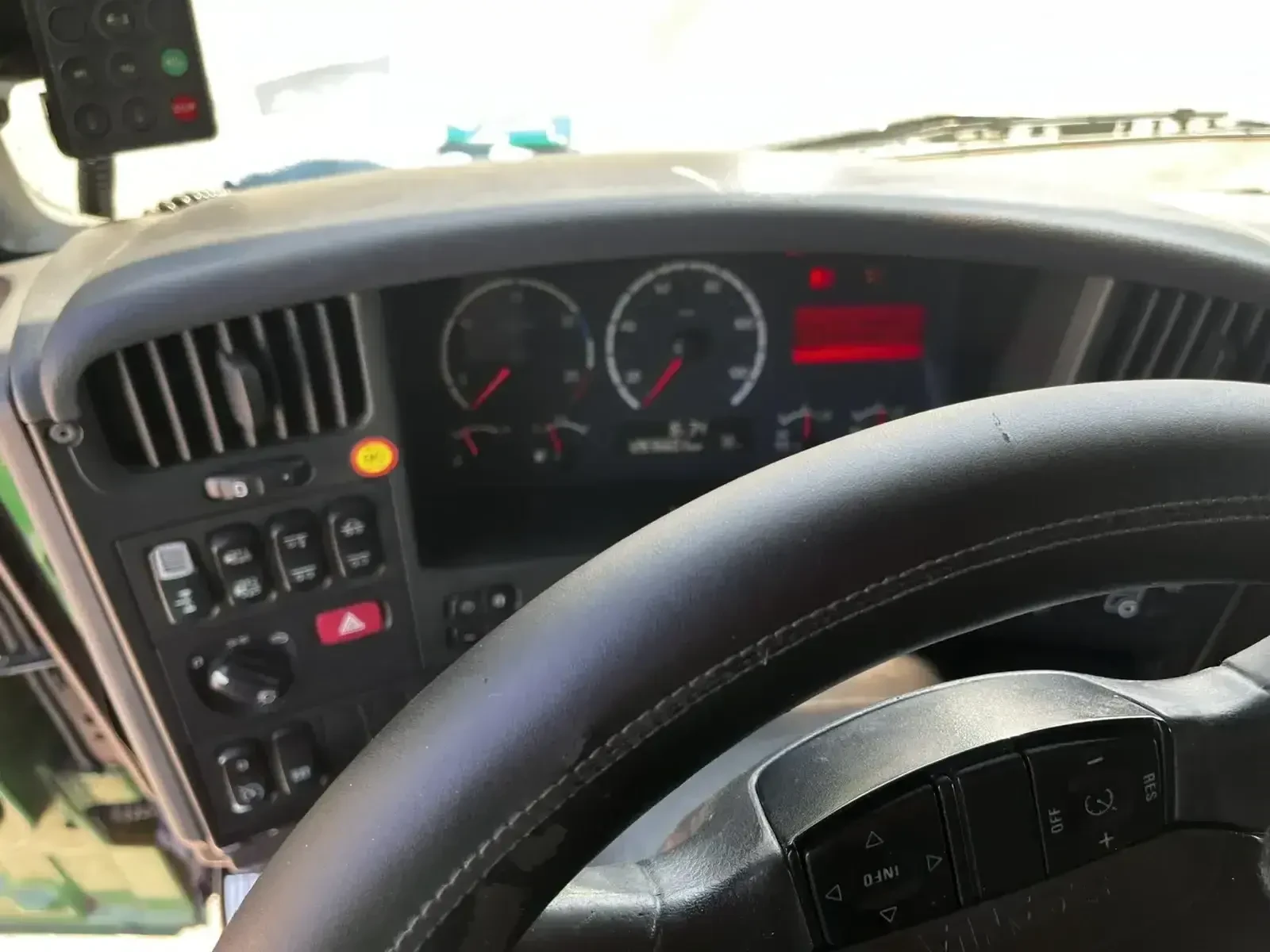 Scania R 420  - изображение 4