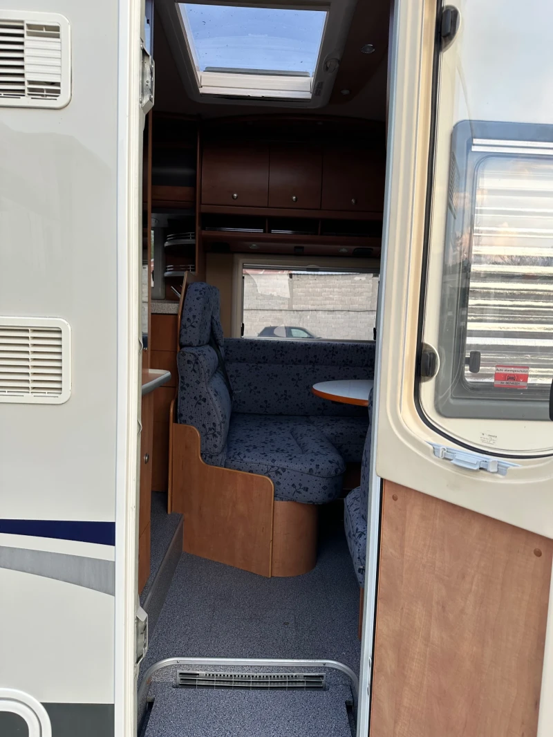 Кемпер Carthago C-line, снимка 9 - Каравани и кемпери - 50934643