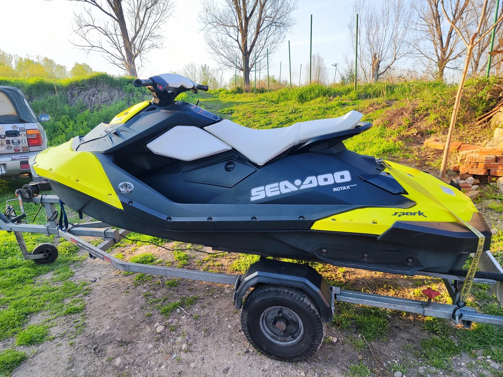 Джет Bombardier Sea Doo Spark цена с колесар - изображение 2