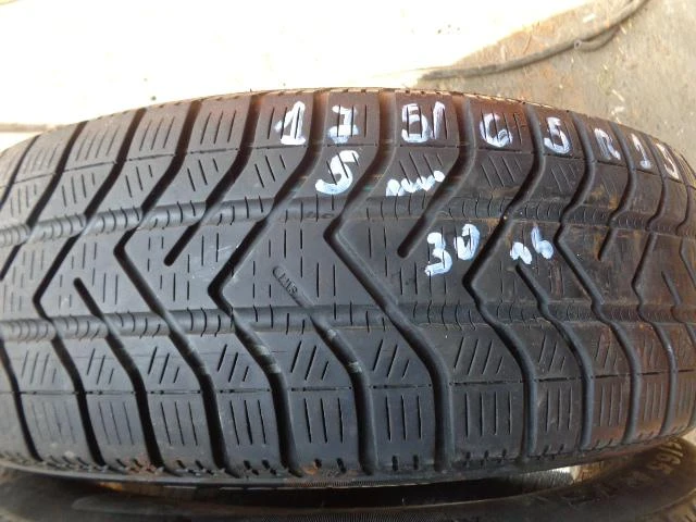 Гуми Зимни 175/65R15, снимка 5 - Гуми и джанти - 19559257