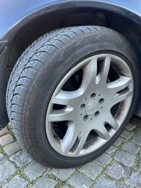 Mercedes-Benz E 220, снимка 7