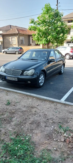     Mercedes-Benz C 200