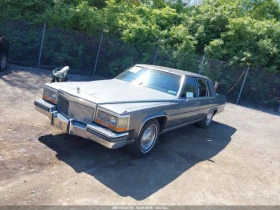 ������ Cadillac Brougham