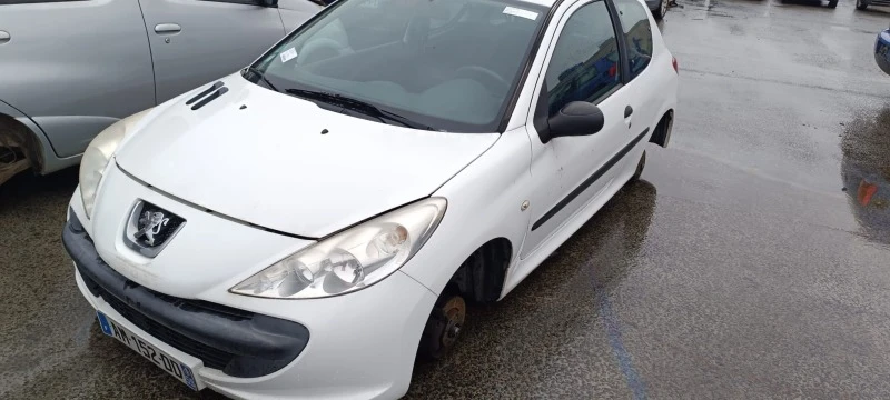 Peugeot 206 + 1.4HDi/1.1i/1.4i, снимка 16 - Автомобили и джипове - 11010183