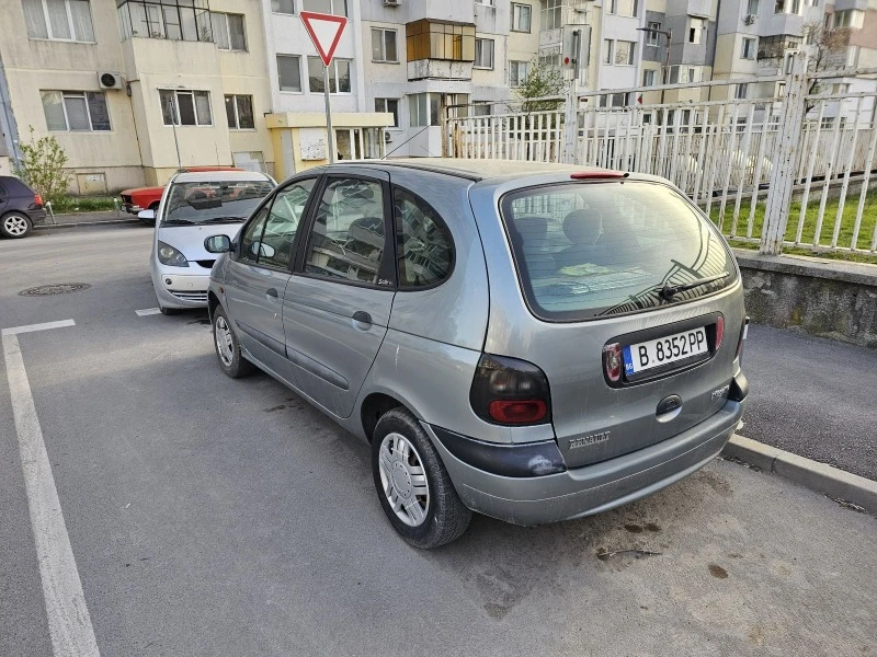 Renault Scenic, снимка 3 - Автомобили и джипове - 46852437